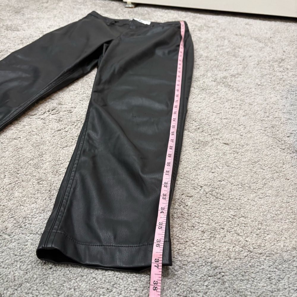Hollister Black Faux Leather Ultra High Rise Pants Size 29/ 9R - Picture 7 of 11
